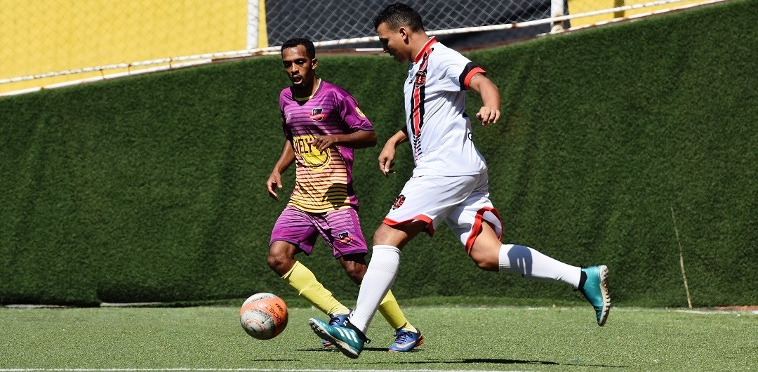 JOGO TENSO VELEZ GARFIELD E COMPLICADOS FC