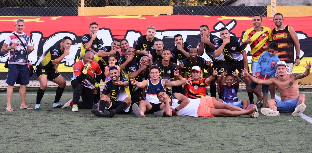 GIGANTõES VENCE PECBOL NO SHOOT OUT E VAI A FINAL